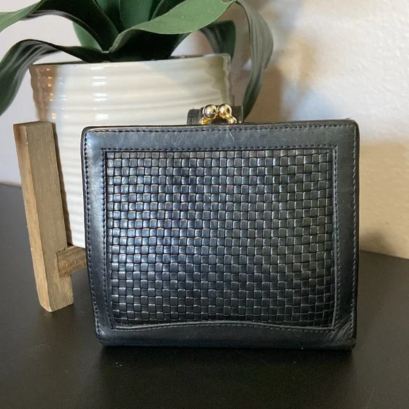 Vintage Coach Black Woven Leather Wallet - Picture 2 of 16